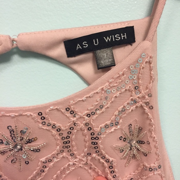 Beautiful light pink short formal dress - Picture 4 of 7